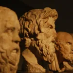 السياسة على مستوى النظرية