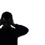 من النقد إلى التفكيك