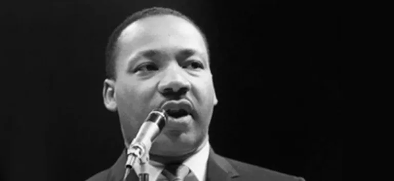 مارتن لوثر كينغ (Martin Luther King )