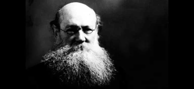 بيوتر كروبوتكين (Pierre Kropotkine)