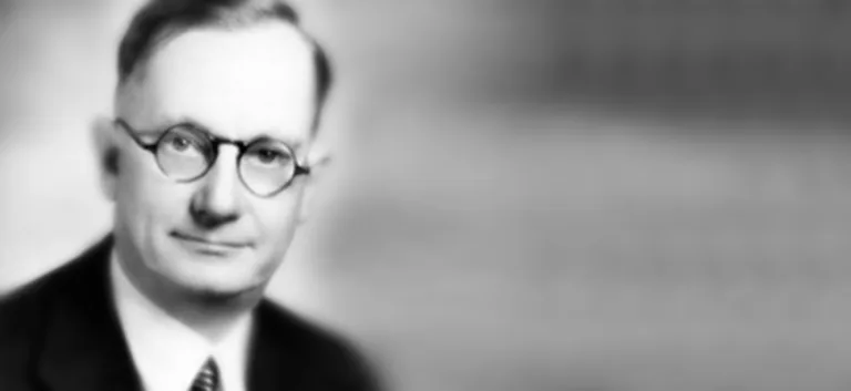 إيموري بوغاردس (Emory Bogardus)