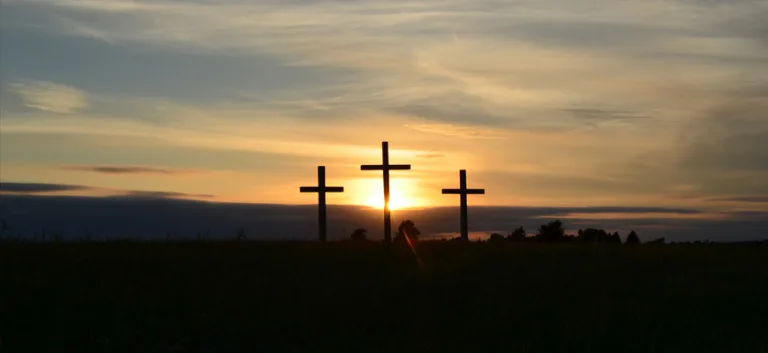 العقائد والطقوس المسيحيّة في التفاسير القرآنيّة: "التحرير والتنوير" لابن عاشور أنموذجاً