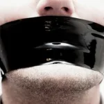 حرية التعبير: التفاوت بين النظر والممارسة