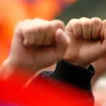 العقيدة والسياسة في فكر دعاة الإسلام السياسيّ