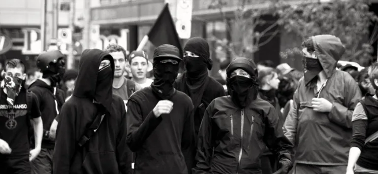 الفوضوية (Anarchism)