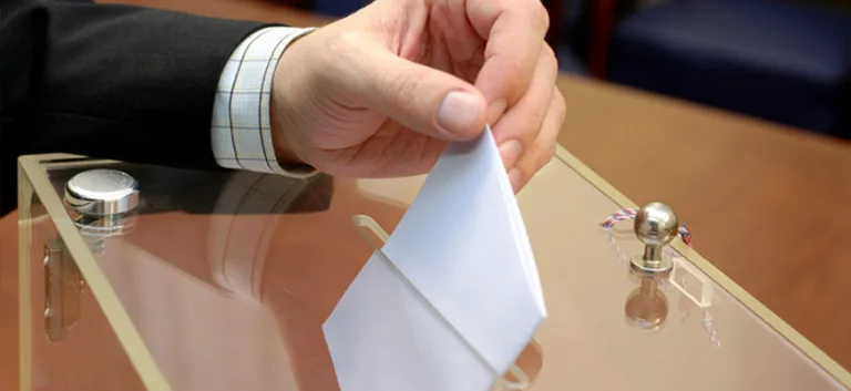 الديمقراطية في الثقافة العربية .. من المقاربة الإيديولوجية إلى المقاربة الإبستمولوجية