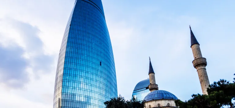 هل صحيح أنّ الإسلام دين علماني لا كهنوتية فيه؟!!