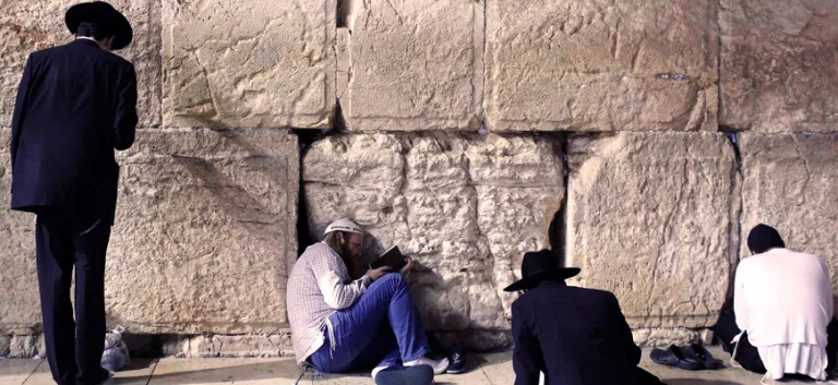 بيت كنيست (معبد اليهود)