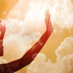 رشيد بوطيب و"مديحُ الضعف".. تحية لروح العالم