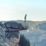 المنتحرون…أو تشغيل الموتى