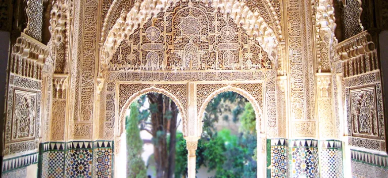 في تفكيك بُنى "نظام الخلافة" ومقوّماته