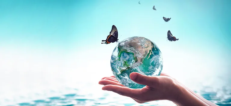 وَهْمُ "إنقاذ العالم" وتدافع النماذج الحضارية