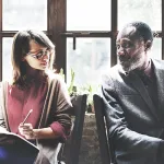 من عقل القطيعة إلى العقل التعارفي: قراءة إبستيمولوجية مفهومية في تحوّلات الفكر العربي المعاصر