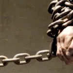 شعوب في الأسر أو اعتقال المكان وموت السياسة