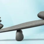 من التفاوت الطبيعي إلى فكرة المساواة: مقارنة بين المنظور القديم (أرسطو) والمنظور الحديث (روسو)