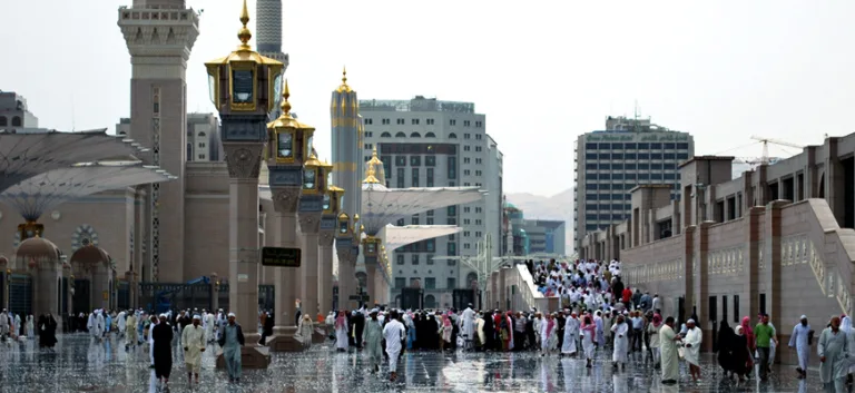 الدولة أو الجماعة؟: حول مفهوم الإمامة في التقليد الإسلامي