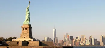 أمريكا العميقة وحرب الآلهة.. أو الجدران اللاّمرئيّة