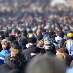 بين المجتمع المدني والديمقراطيّة