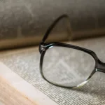 المثقّف والسلطة: علاقة حياد أم انقياد؟