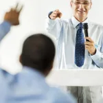 الخطاب والتواصل