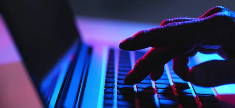 الحرب الإلكترونية ضد الجهاديين:  فرنسا أنموذجا