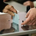 محنة الدّيمقراطيّة في دولة ما بعد الرّبيع العربيّ في عوائق الموجة الرّابعة