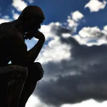 الديـن جدل الحقيقة والوظيفة