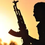 كيف أَمْكَن أن يكون المرء جهاديَّاً؟ تأويل الشرّ الجذري