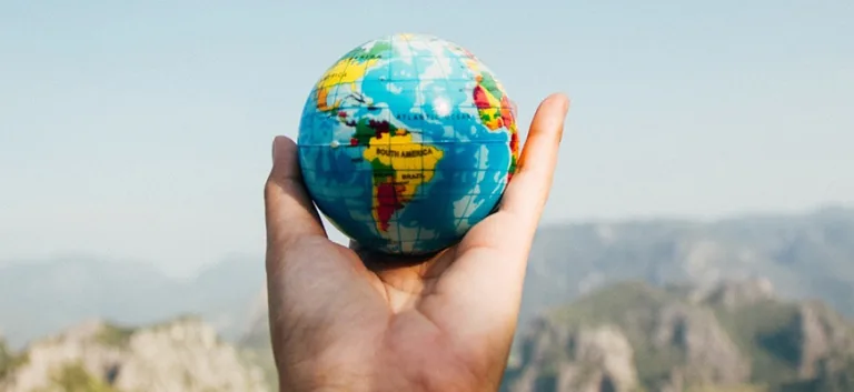 آثار ظاهرة الإرهاب على آليات العولمة الاقتصادية