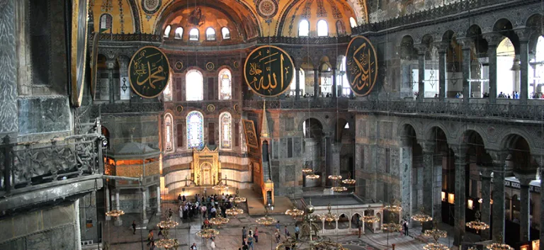 النمط الثقافي في العالم الإسلامي والغرب