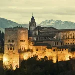 المدينة كإطار مرجعي: ما وراء ثنائية الفكر الاستشراقي