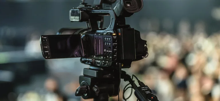 عندما يتّخذ الدّين من الإعلام وسيطا