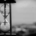 مفهوم الزمن وأثره على السلوك الديني؛  مقارنة بين اليهوديّة والمسيحيّة