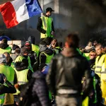 اليسار والسترات الصفراء