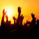 أوهام ثوريّة