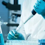 الأخطار الثقافية للنزعة العلموية وحلول الحس المشترك