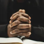 سوسيولوجيا المعتقدات الدينيّة على تخومها