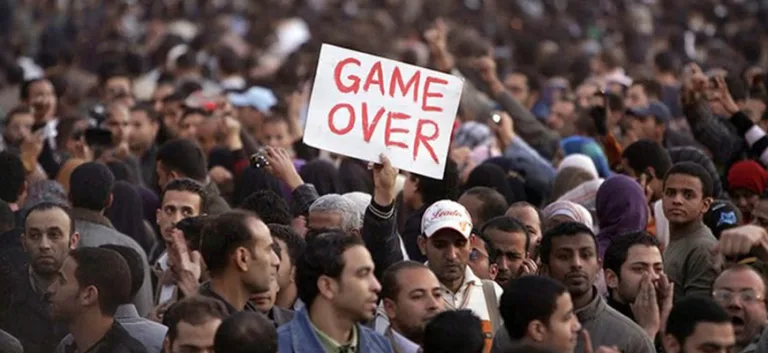 الإسلاميون وقصّة السقوط المبكّر؛  قفزٌ على المفاهيم وانجراح في الهوية