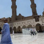 المؤسّسة الدينيّة والعنف الرمزيّ الآخر في خطاب الفقيه المعاصر