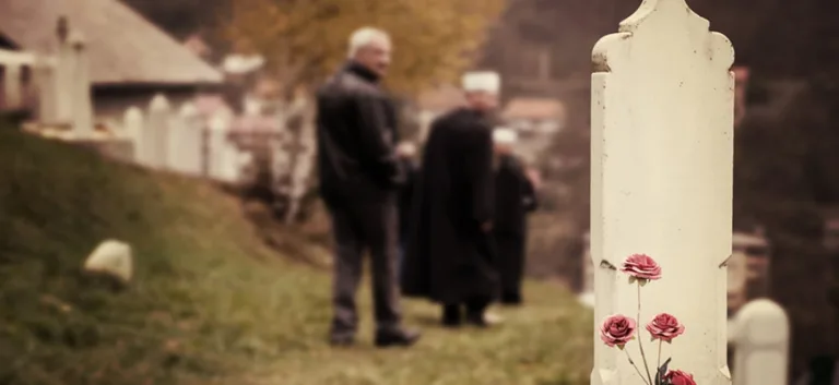 أحكام الجنائز بين قداسة المرجعيّة الدينيّة ومقدّسات الحريّة