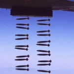 أقلام وقنابل.. !