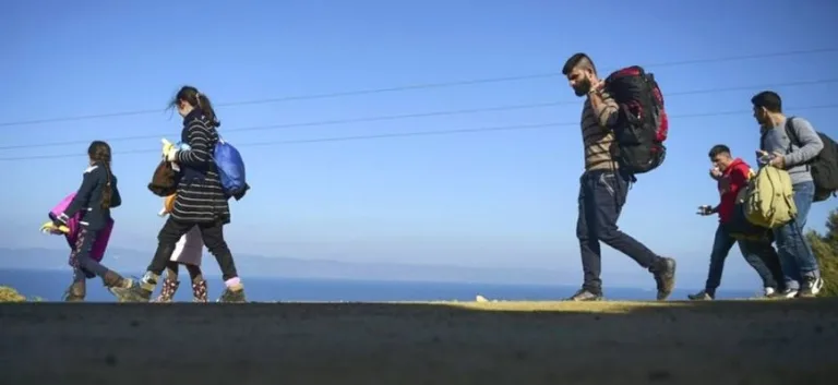 الضعفاء وحقّ الضيافة المستحيل