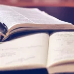 الترجمة بين الطرح الفلسفي والتأويل الثيولوجي