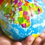 الهُويّة في مساراتها بين هوس الخصوصي ورهان الكوني  مشروعًا ناجزًا؟