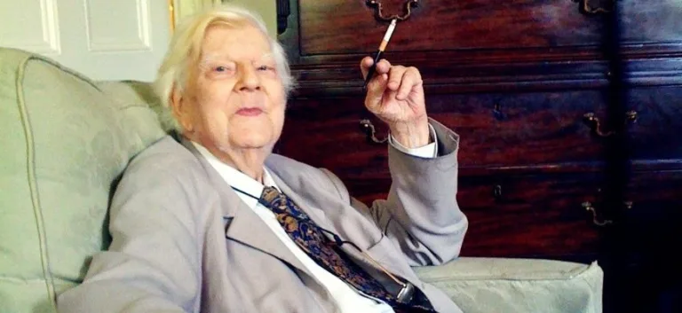 المنعطف اللغوي