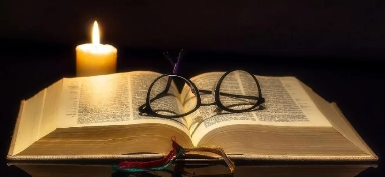 الكلي وتصاريفه  لغة الفلسفـة بين ريكور وليفيناس