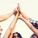 قراءة في السياسي لدى جاك دريدا: المُتخيل العائلي والفكر الأخواتي