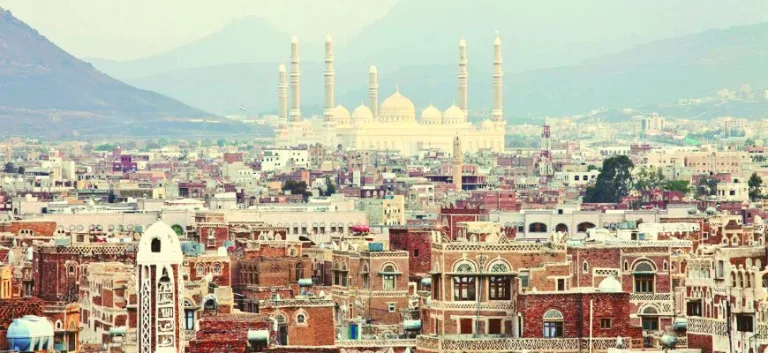 من الحياة في كوبنهاجن إلى الموت في صنعاء اليمن في عيون الرحالة والمغامرين