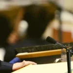 خطاب السلطة بين قداسة النصوص ونسيان قصة التأسيس