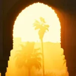 في نمط البناء السياسي الإسلامي وبلورة نظرية الإمام المعصوم بين السنة والشيعة